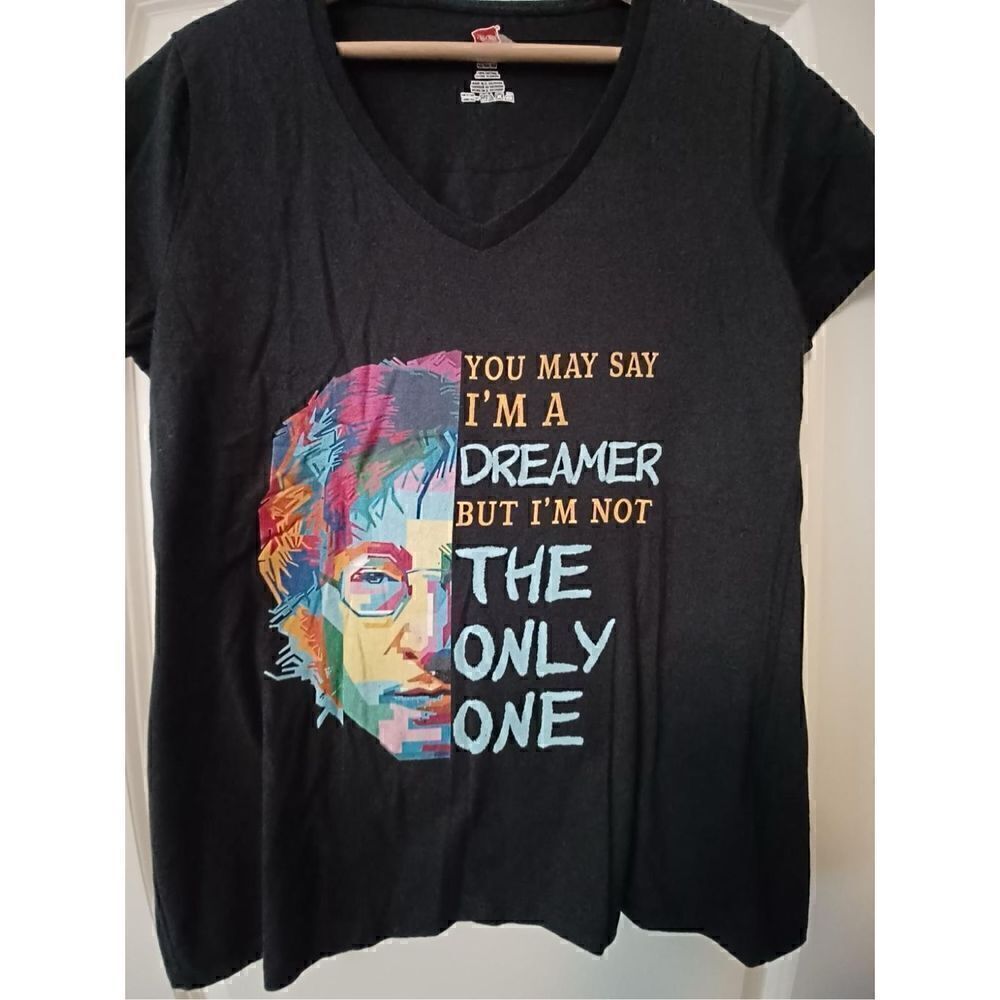 John Lennon Dreamer Women's V-neck T-shirt size Medium